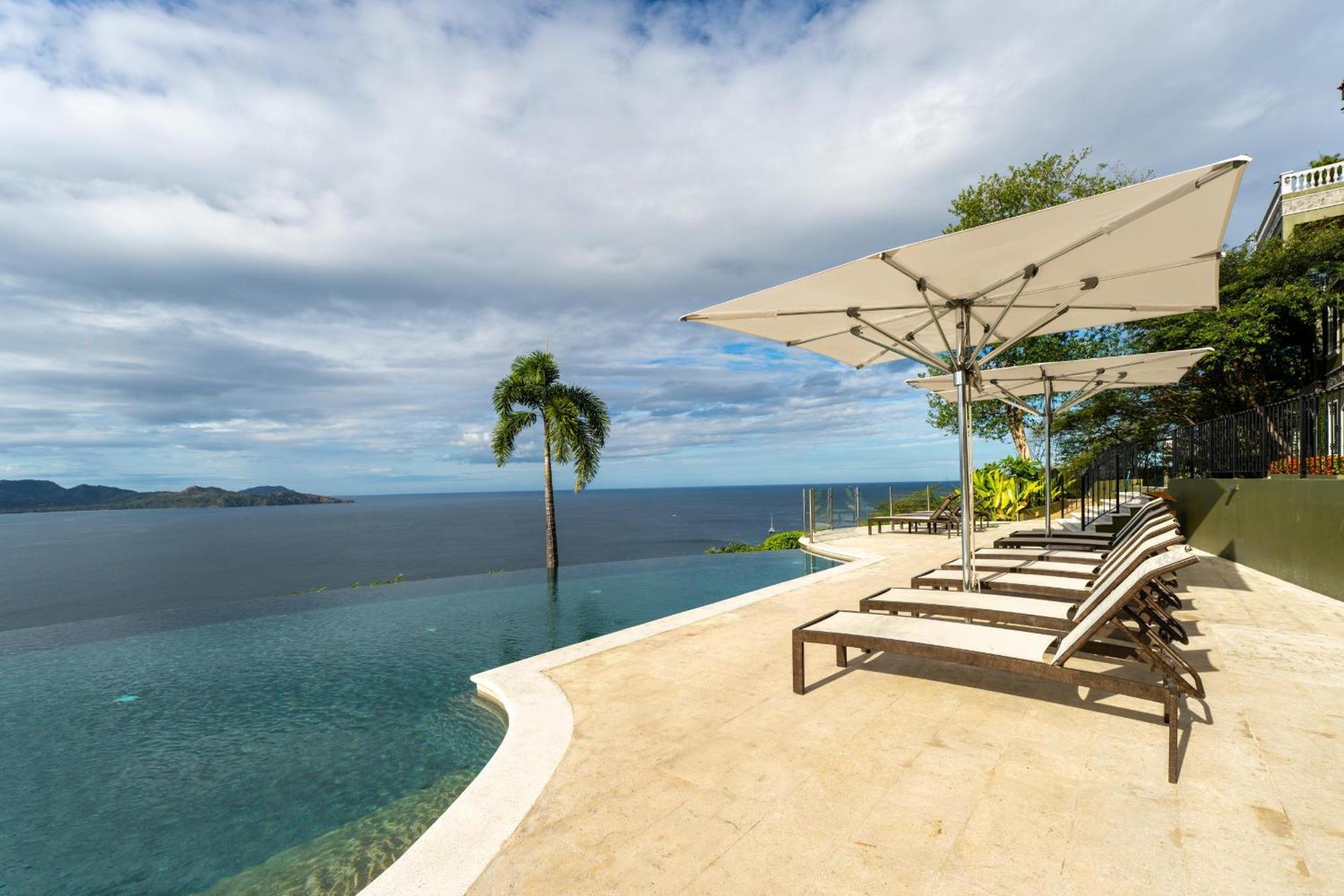 360 Splendor Del Pacifico Residences Playa Flamingo Esterno foto